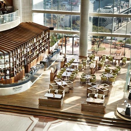 Haeundae Grand Hotel Busan Restaurant billede The lobby of the hotel