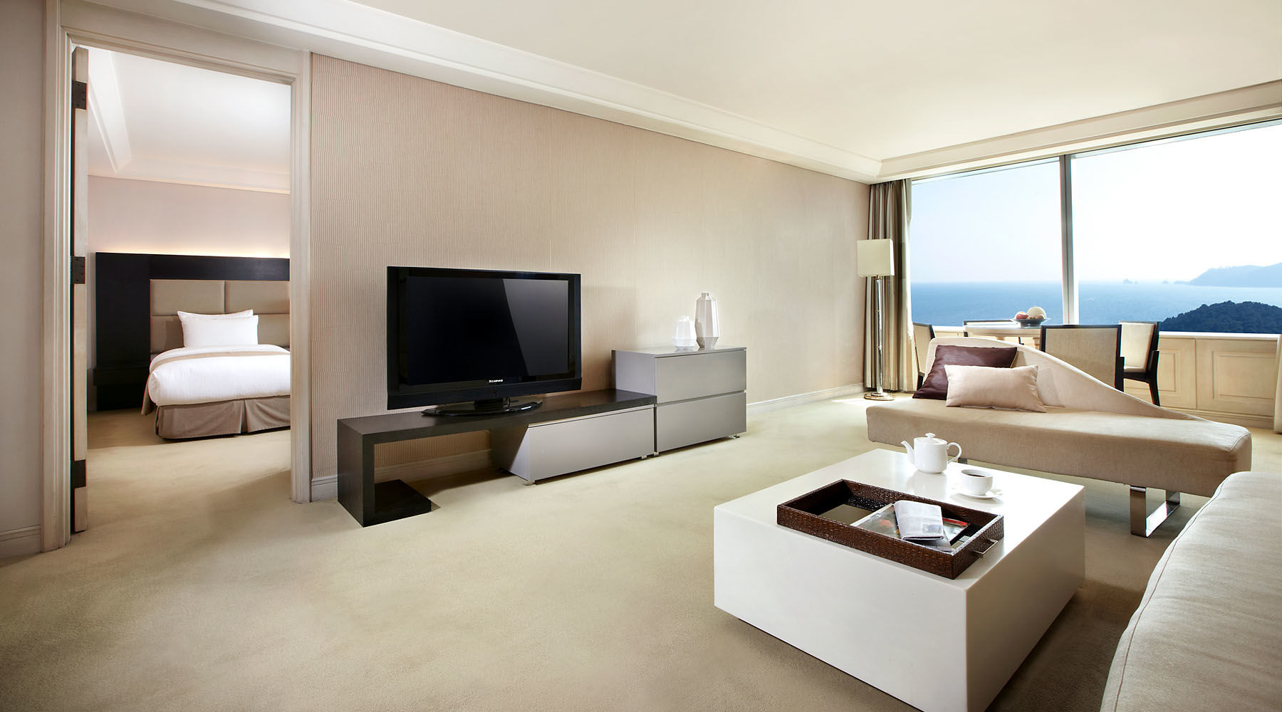 Haeundae Grand Hotel Busan Værelse billede A suite at the hotel